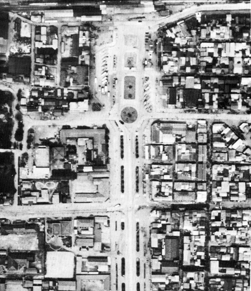 昭和31年　駅前大通りの航空写真